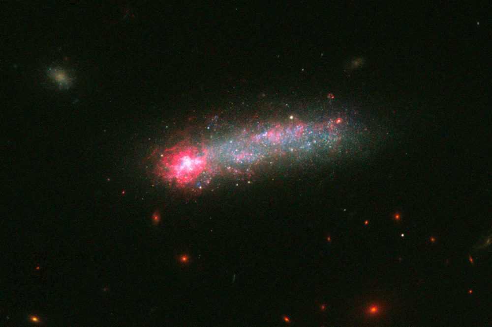 Cosmic Fireworks: Hubble Snaps Stunning Photo of 'Skyrocket' Galaxy